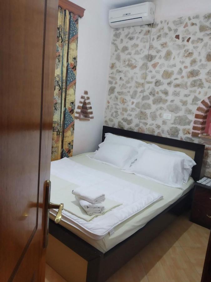 Altin Skrapari Guesthouse Ksamil Exterior foto